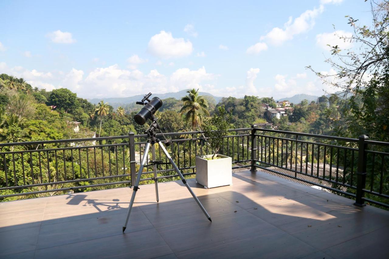 Chathu Holiday Home Kandy Buitenkant foto