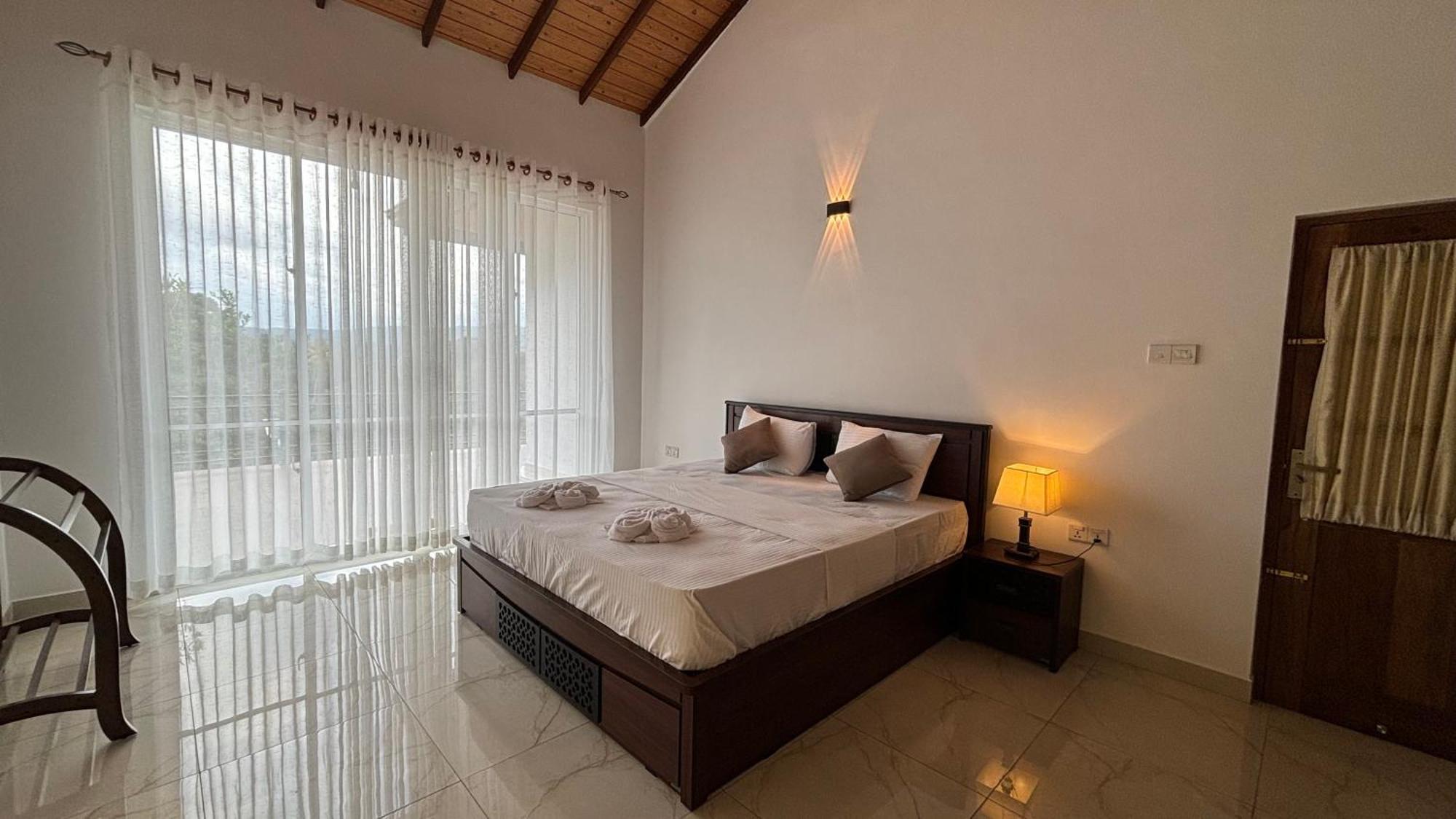 Chathu Holiday Home Kandy Buitenkant foto