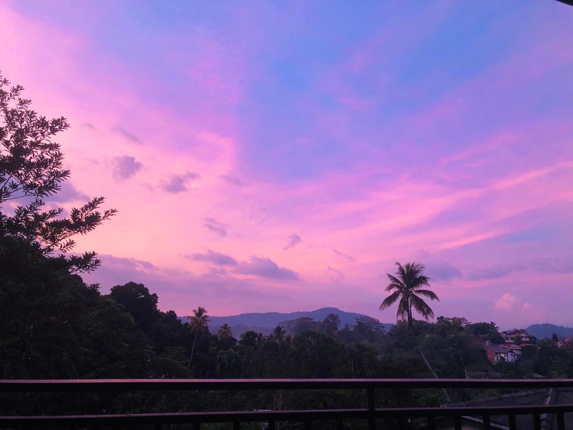 Chathu Holiday Home Kandy Buitenkant foto